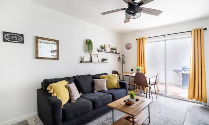 Rincon Heights House | Southern 4BR w/Yard – Bloom & Gather Outdoors!