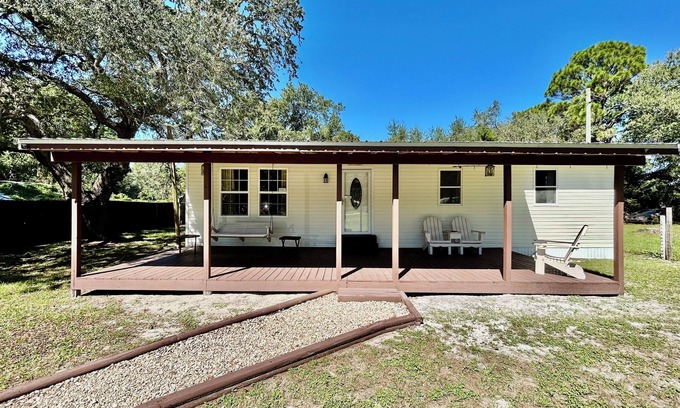 Eastpoint House | Southern Breeze pet friendly with fenced yard