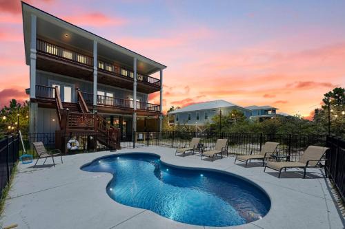 Surf Side Shores House | Southern Charm Fort Morgan