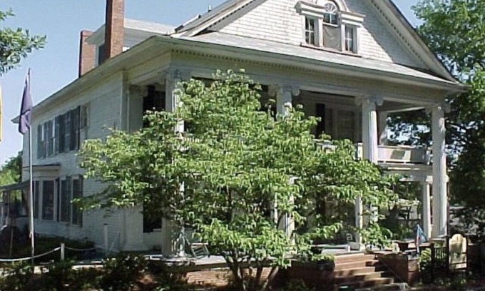 North Augusta Villa | Southern Charm nestled on the outskirts of Augusta, GA