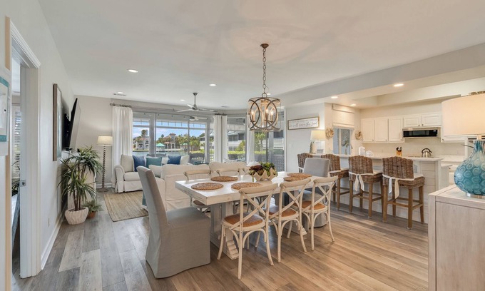 Miramar Beach Villa | Southern Charm Villa