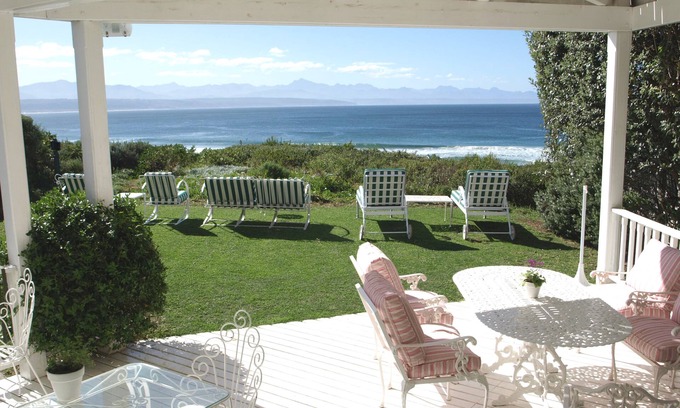 Robberg Beach Hotel | Southern Cross Beach House