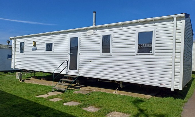 St Leonards-On-Sea Ski Chalet | Southern escape uk Hastings