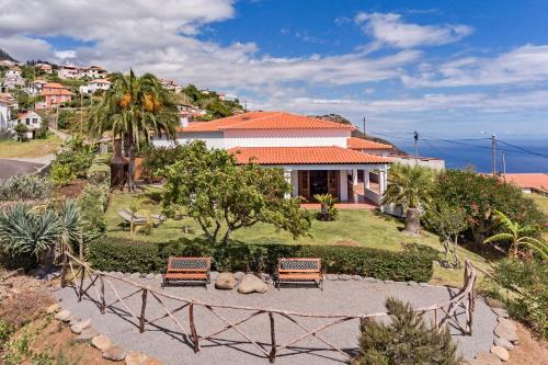 Calheta House | Southern Sunny House by An Island Apart