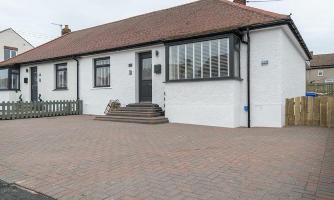 Seahouses House | Southfield Lodge