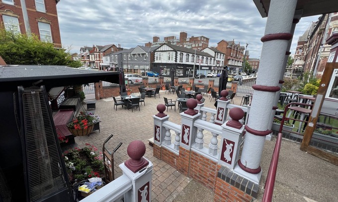 Southport Hotel | Southport Metro Hotel