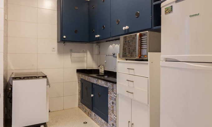 Leblon Apartment | Space and Comfort in Leblon Ae302