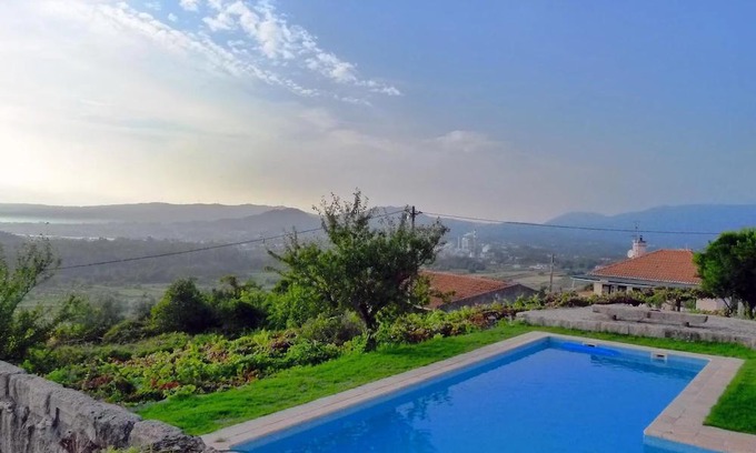 Portela Susa Cottage | Space dedicated to rest and leisure