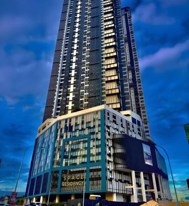 Taman Century Apartment | Space Residency by Avery with Cityview at JBCC #Free Parking #Walk 100m to KSL #Infinity Pool #中英文房东