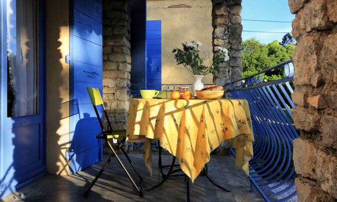 Saint-Martin-de-Castillon House | Spacious house in authentic Luberon
