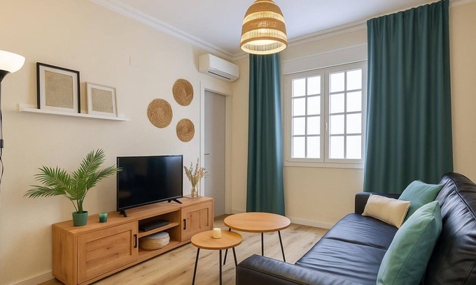 El Puerto de Santa Maria Apartment | Spacious central apartment for 8 people, pets allowed