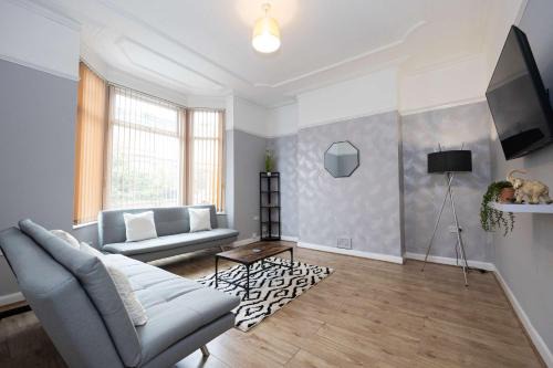 Liverpool Apartment | Spacious 1 Bed Apartment in Liverpool - Sleeps 6