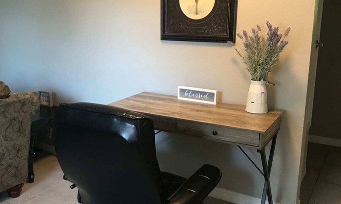 Pascagoula Apartment | Spacious 1 Bedroom Apt near beach .