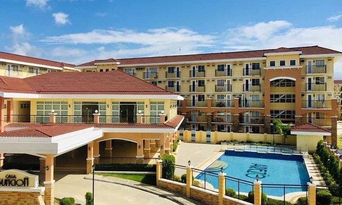Sasa Apartment | Spacious 1 Bedroom at Arezzo Place Davao with Pool,WIFI and Netflix