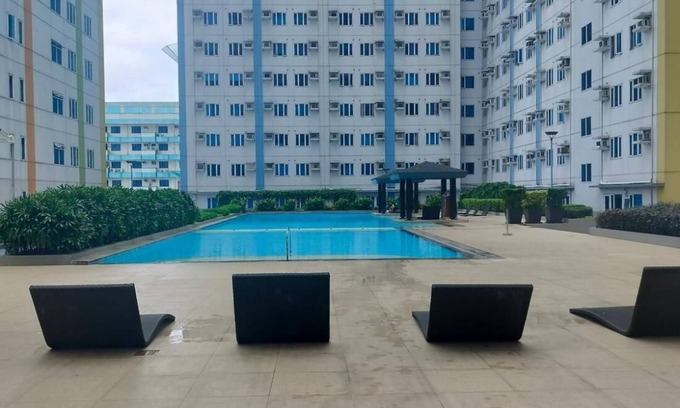 South Triangle Condo | Spacious 1-bedroom Condo in Quezon City With Private Pool