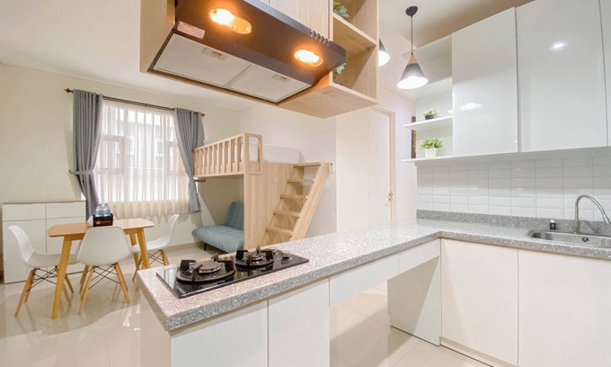 Bandung Apartment | Spacious 1BR Apartment with Sunrise Summit at Pine Tree Resort Condominium