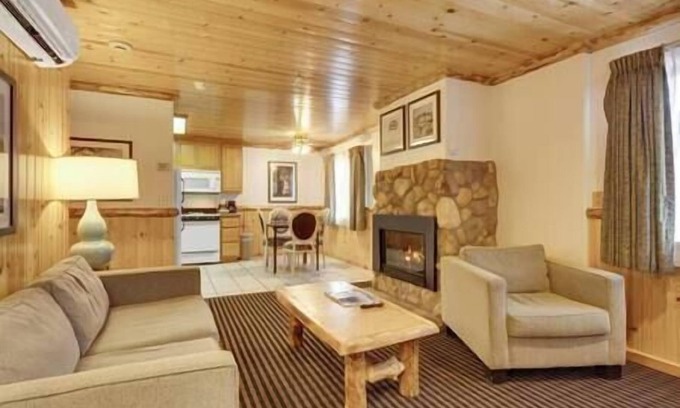 Tahoe Meadows Apartment | Spacious 2 Bedroom Townhouse in South Lake Tahoe