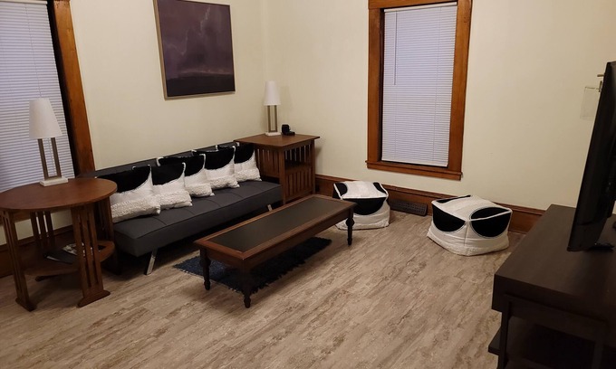 Corry House | Spacious 2 bedroom, 2 bath home, sleeps 10 guests