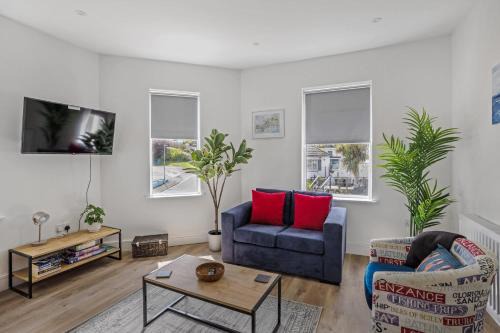Saltash Apartment | Spacious 2 Bedroom Apartment in Saltash