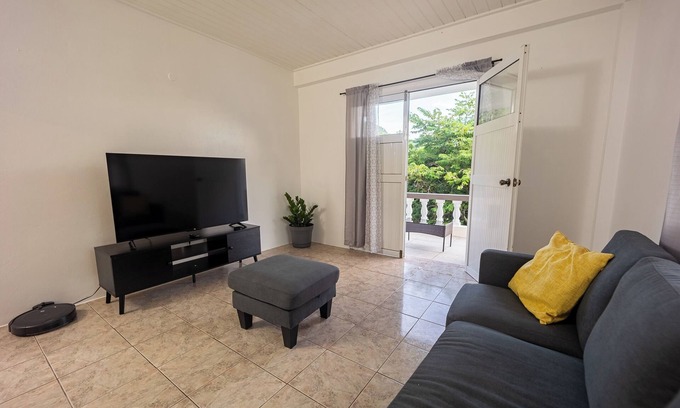 St. George's Apartment | Spacious 2-bedroom apartment in Saint George's with WiFi