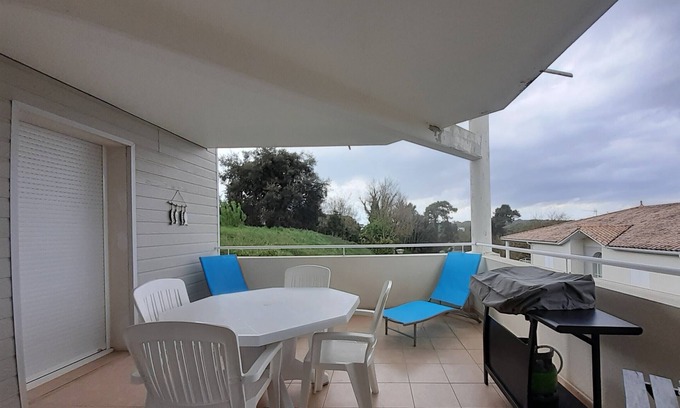 Meschers-sur-Gironde Apartment | Spacious 2-room apartment with terrace 250 m from the beach