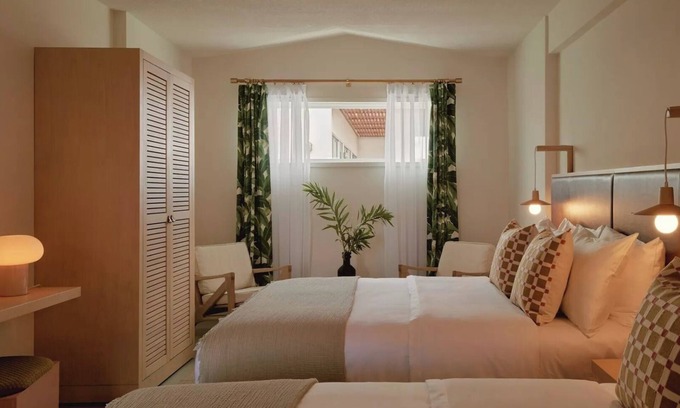 San Jacinto Hotel | Spacious 2 Queen Room Near Pleasure Pier, Pool + Rooftop Bar Access