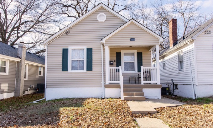 Jacobs House | Spacious 2bedroom, minutes to Hospital, Expo Ctr & Downtown
