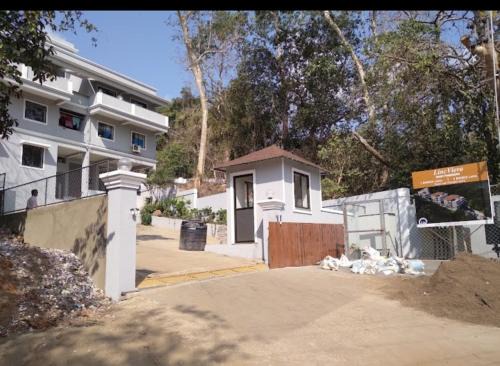 Sangolda Apartment | Spacious 2bhk with terrace North Goa Porvorim