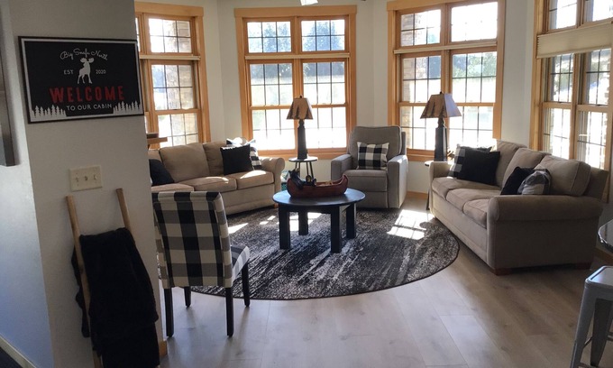 Three Lakes Condo | Spacious 2BR/2BA Condo at Northernaire – Lake Access & Northwoods Luxury