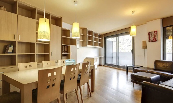 Diagonal Mar i el Front Maritim del Poblenou Apartment | Spacious 3-bed apartment with balcony and pool access