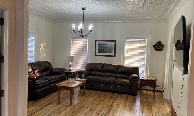 Au Sable Forks House | Spacious 3 bedroom 3 bath house that sleeps 10. 20 minutes to whiteface.