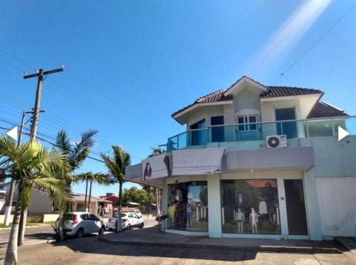Arroio do Sal House | Spacious 3-bedroom house - 1 block from the beach