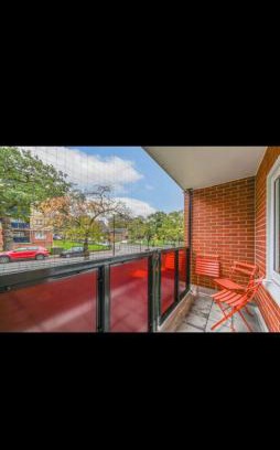 College Apartment | Spacious 3 bedroom - Crystal Palace