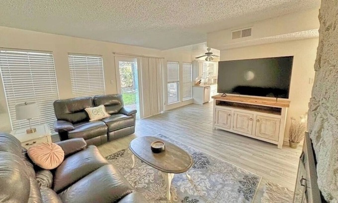 West Arlington House | Spacious 3-Bedroom Home, Minutes from AT&T Stadium