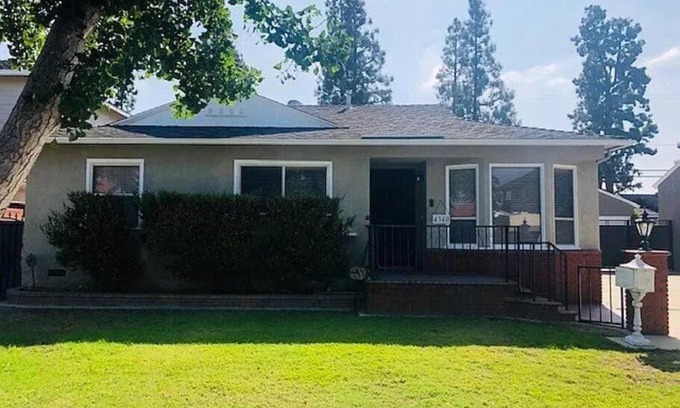 Harbor House | Spacious 3-bedroom House Central to all of SoCal
