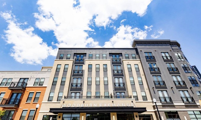 East Walnut HIlls Apartment | Spacious 3BR/3BA Suites Near Downtown Cincinnati