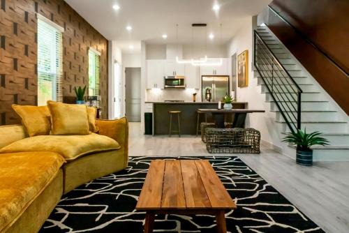 OST - South Union House | Spacious 3BR Retreat Pergola and Fire Pit