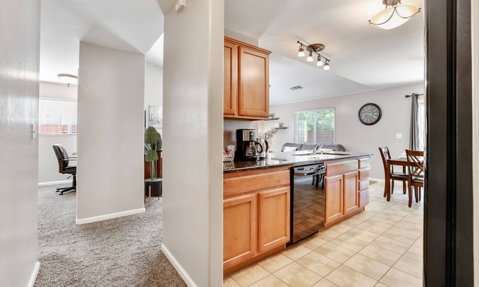 Visalia House | Spacious 4 BD 2 BA Home Near Sequoia National Park