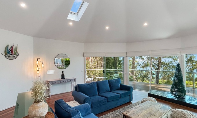 Long Beach House | Spacious 4-Bed Home with Coastal Charm