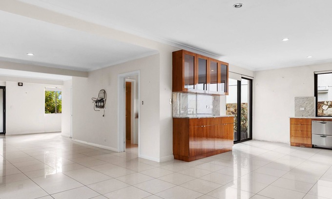Aldinga Beach House | Spacious 4-Bedroom Home with Beachside Charm