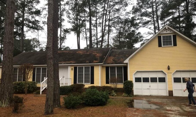 Seven Oaks House | Spacious 4 bedroom, 2 1/2 car garage. St. Andrews