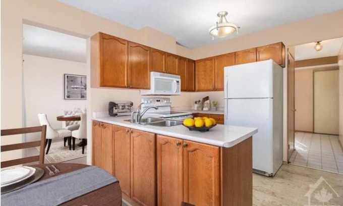 Kanata Lakes - Marchwood Lakeside - Morgan's Grant - Kanata Villa | Spacious 4-Bedroom Family Home in Peaceful Kanata Lakes