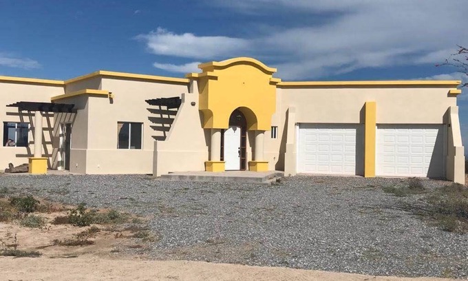 El Dorado Ranch House | ¡SPACIOUS 4-BEDROOM HOUSE FOR BAJA ADVENTURERS!