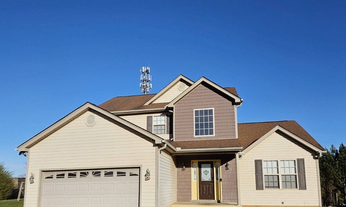 Woodruff House | Spacious 4-bedroom home in private nature