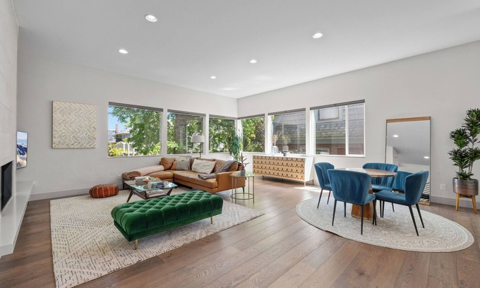 West Queen Anne House | Spacious 4-bedroom Modern house in Queen Anne, Seattle