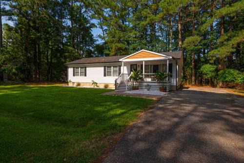 Ocean Pines House | Spacious 4-Bedroom Retreat in Ocean Pines
