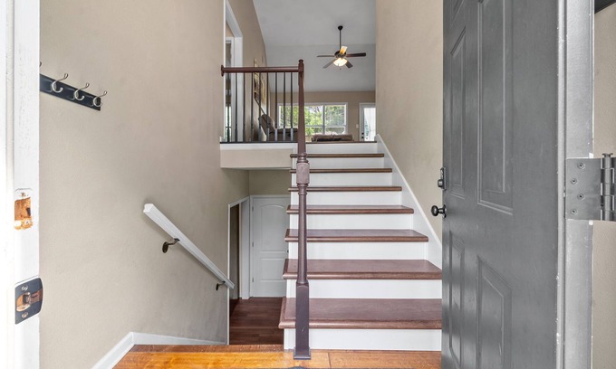 Clarksville House | Spacious 4-bedroom House near Downtown Clarksville