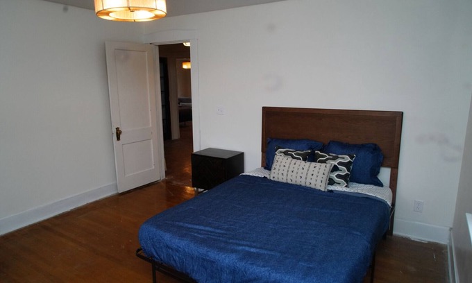 Near Northside House | Spacious 4-Bedroom + Loft Retreat in Fall Creek – Steps from Downtown!