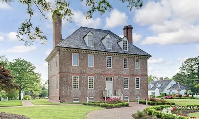 Berkeley Resort | Spacious 4 Bedroom Suite @ The Historic Powhatan