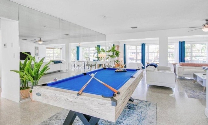 Wilton Manors House | Spacious 4bd House On The River Wilton Manors 4 Bedroom Home by Redawning